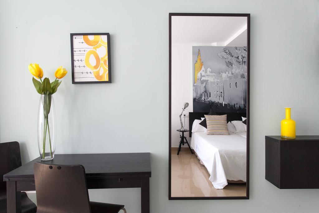 Apartamentos Edificio Constitucion Sevilla Eksteriør billede