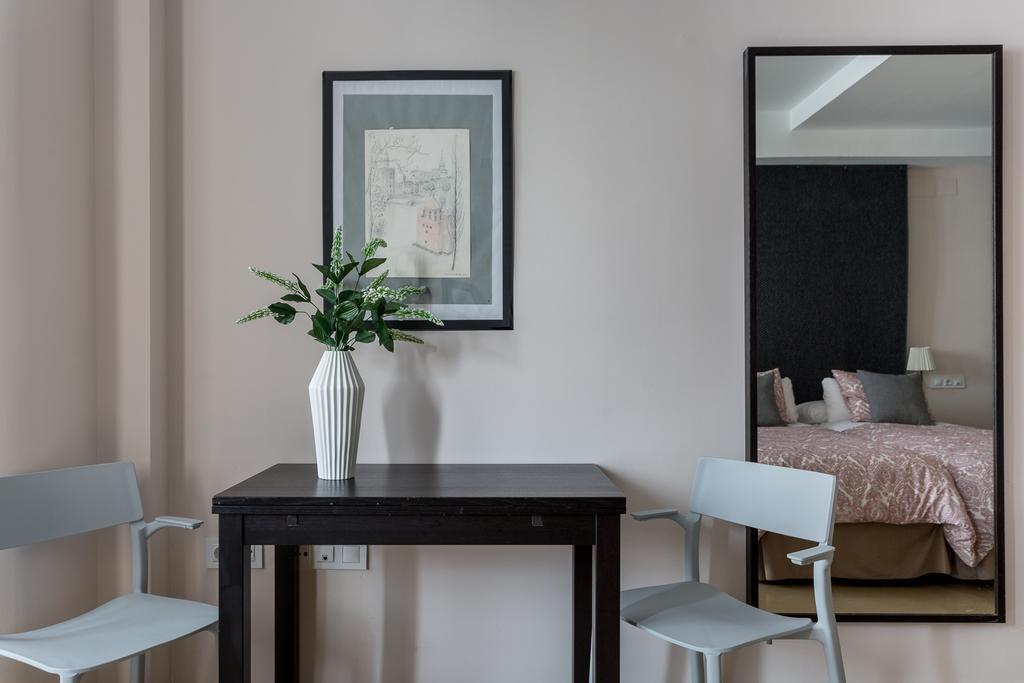 Apartamentos Edificio Constitucion Sevilla Eksteriør billede